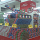 Illustration for article titled Chinese Store Displays Are the Best